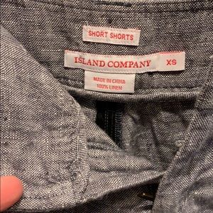 Island Company xs linen shorts